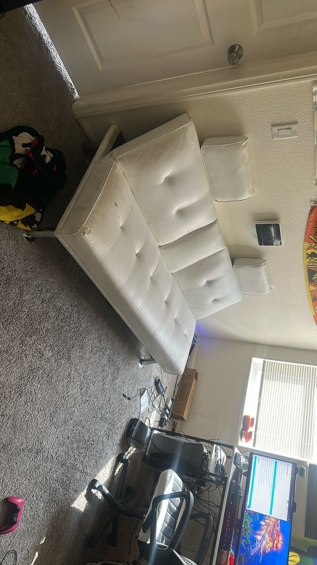 Free Sofa