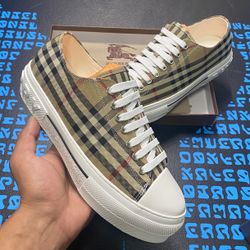 Burberry Shoes