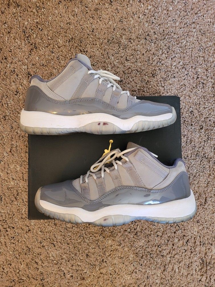 Jordan 11 Low Cool Grey Size 4