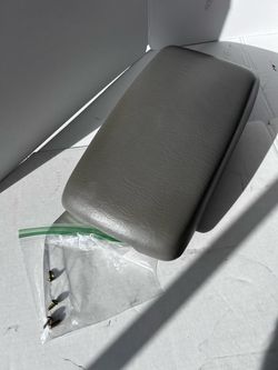 2005 Toyota Camry Center Console Leather Armrest Storage OEM Gray Lid