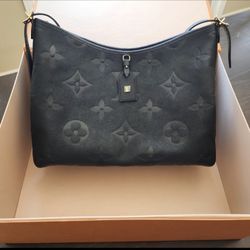 Louis Vuitton CarryAll MM Black (Brand New Never Used)