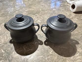 Le Creuset Mini Stoneware Pot Bakeware