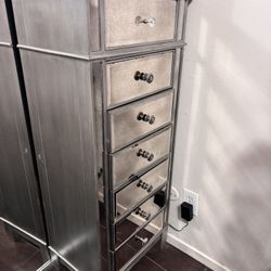 Mirror Dresser 
