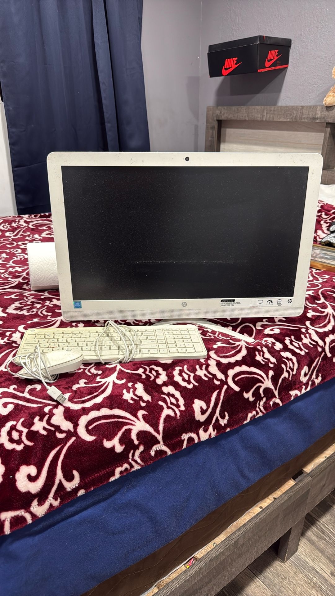 Hp Computer( Includes Everything)