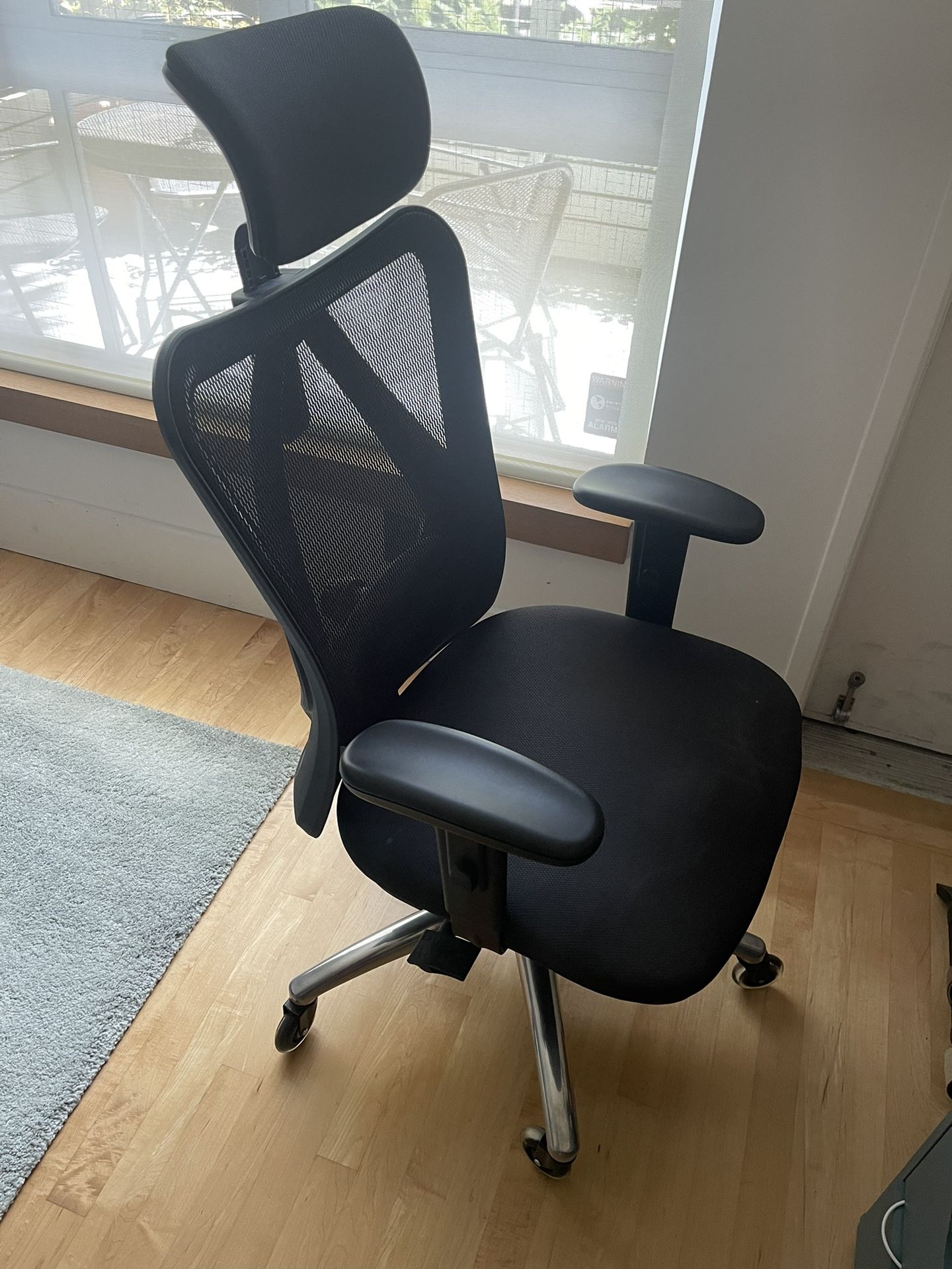 Ergonomic Office Chair With Headrest