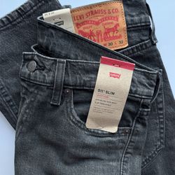 Levis