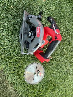 NEW BARE Milwaukee FUEL 2730-20 M18 Brushless Circular Saw 6 1/2" 18V 18 Volt