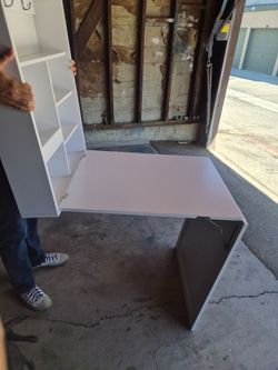 Wall desk