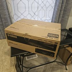 Yamaha RX-V367 Receiver 5.1