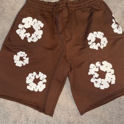 Denim Tears Cotton Wreath Sweatshorts Burgundy Sz. M