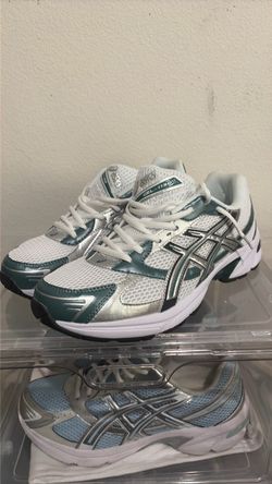 Asics Green 1130