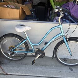 Girls Electra bicycle