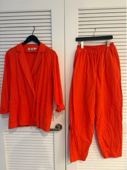 Linen set jacket and pants .New no tags