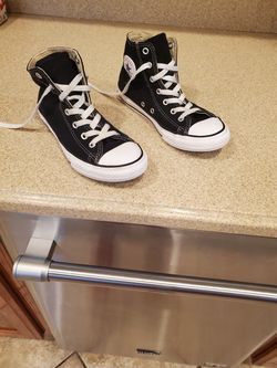 Size 3 hightop converse