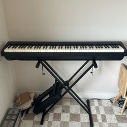 Poland FP-30 keyboard Piano 