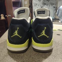 



Men's Jordan Superman Size 11