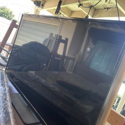 55’ Vizio Tv