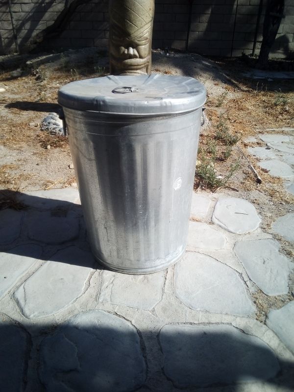 GALVANIZED 20 GAL TRASH CAN for Sale in DEVORE HGHTS, CA OfferUp