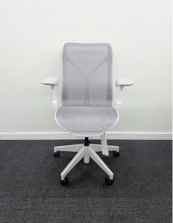 BRAND NEW HERMAN MILLER COSM CHAIR! MID-BACK HEIGHT, BEAUTIFUL STUDIO WHITE FRAME!