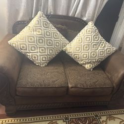 Living Room Set. Sofa And Love Seat Set.