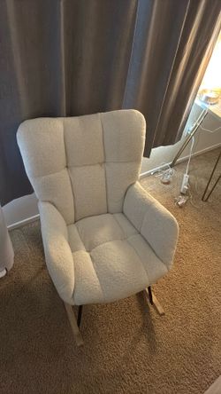 Rocking nursery chair