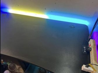 GAMING TABLE