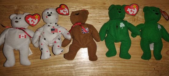 5 international McDonald's collectible TY Beanie babie bears.