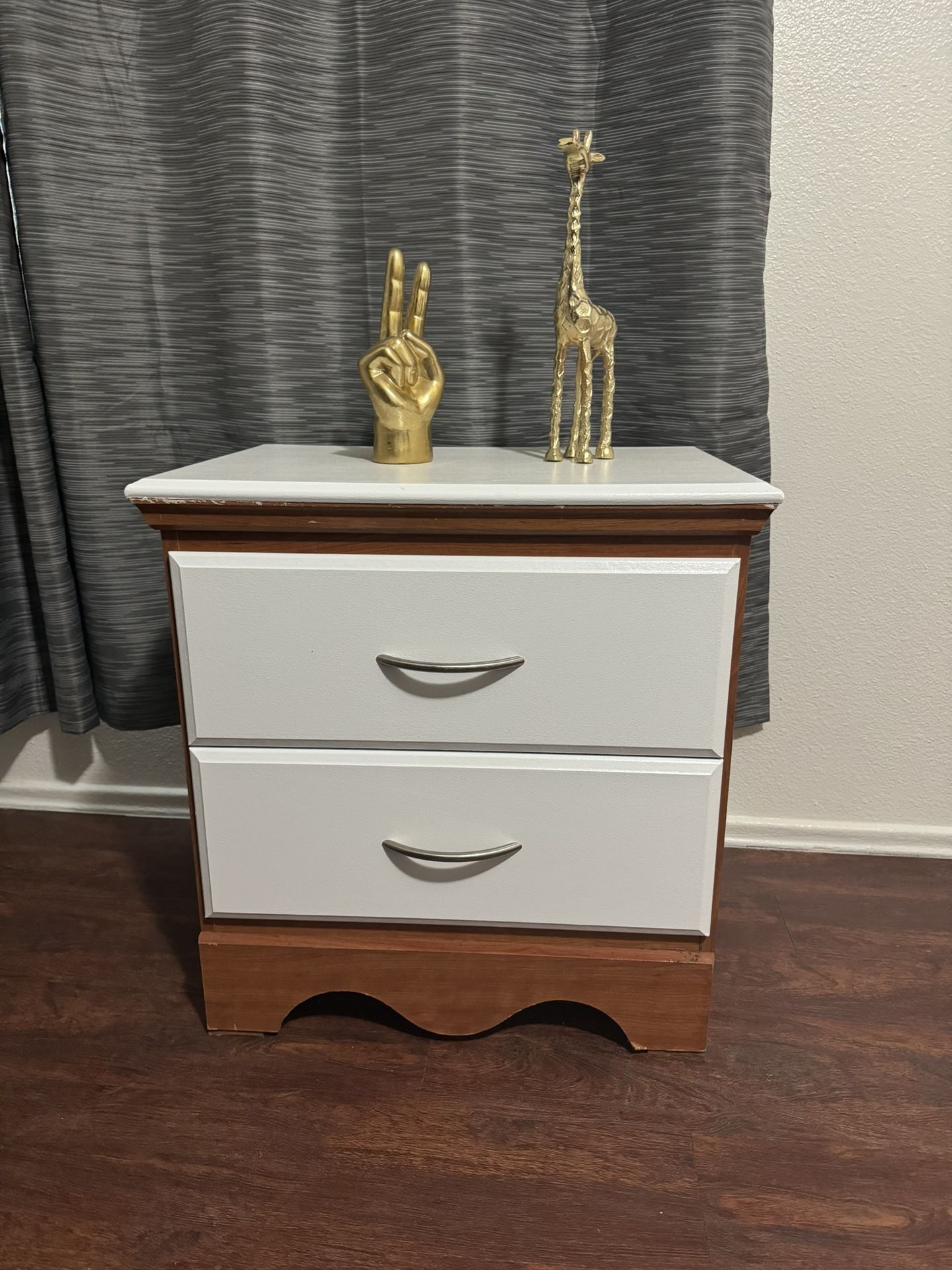 One Night Stand 231/2 X16 X25