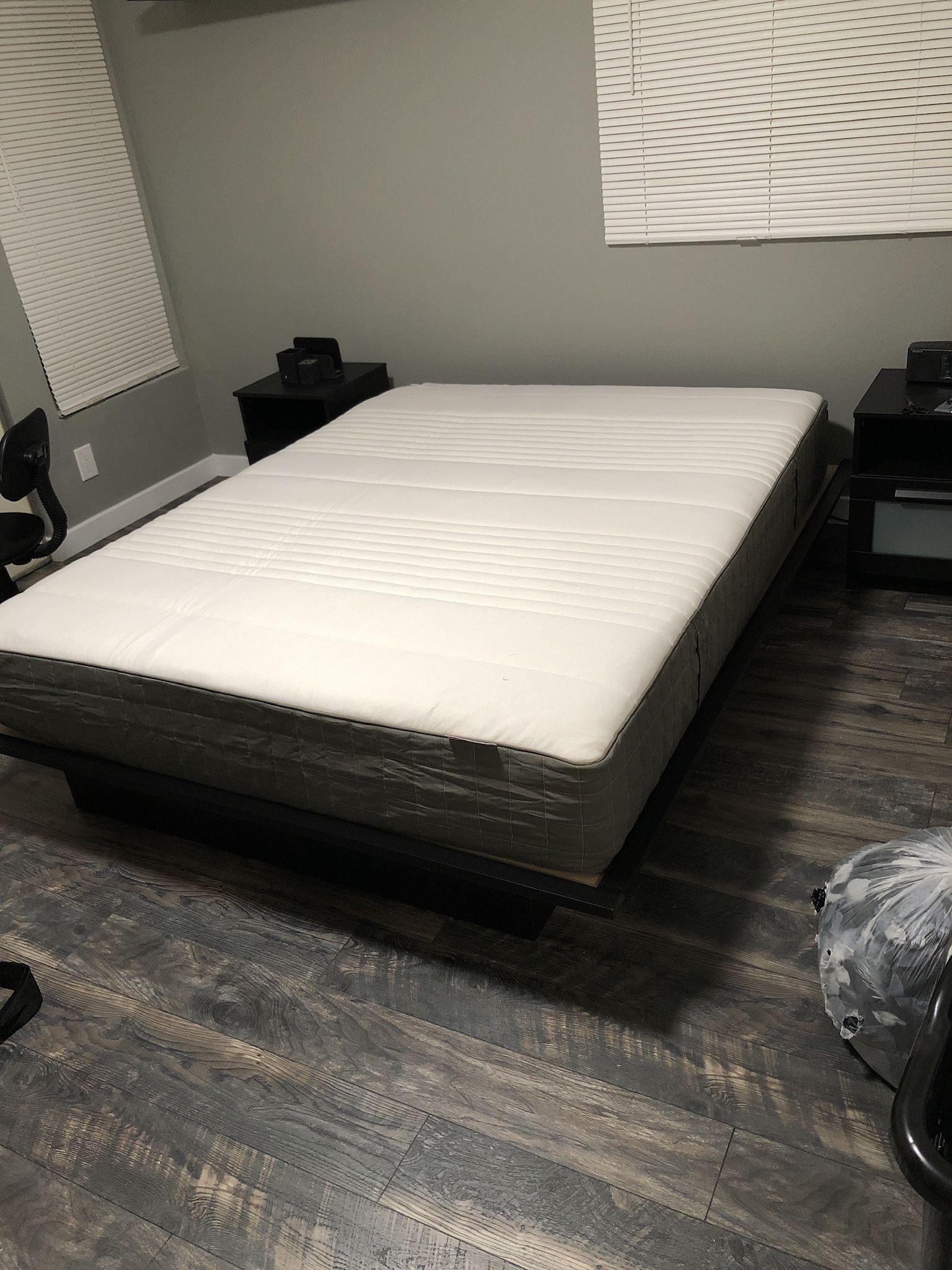 Queen Bed And Frame
