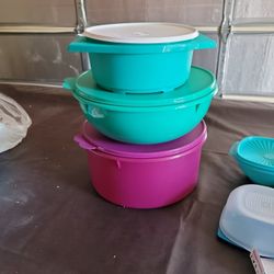 Nuevo El Morado Es De 10 Litros El Verde 6.8 L Y El Verde Con Blanco Es Tortillero Grande
