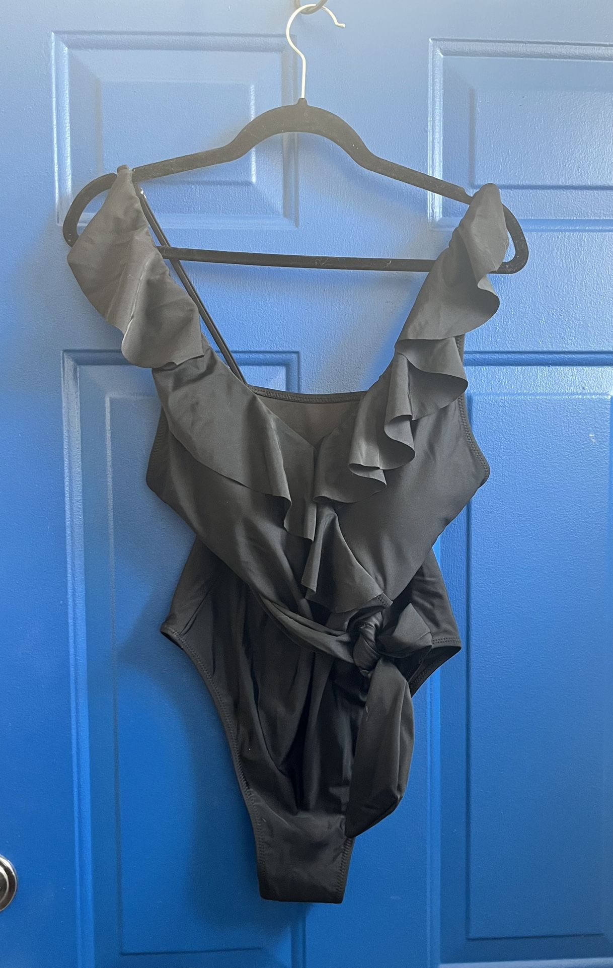 Black Bathing Suit ✨SIZE L✨