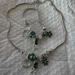 Emerald Necklace & Bracelet Set 