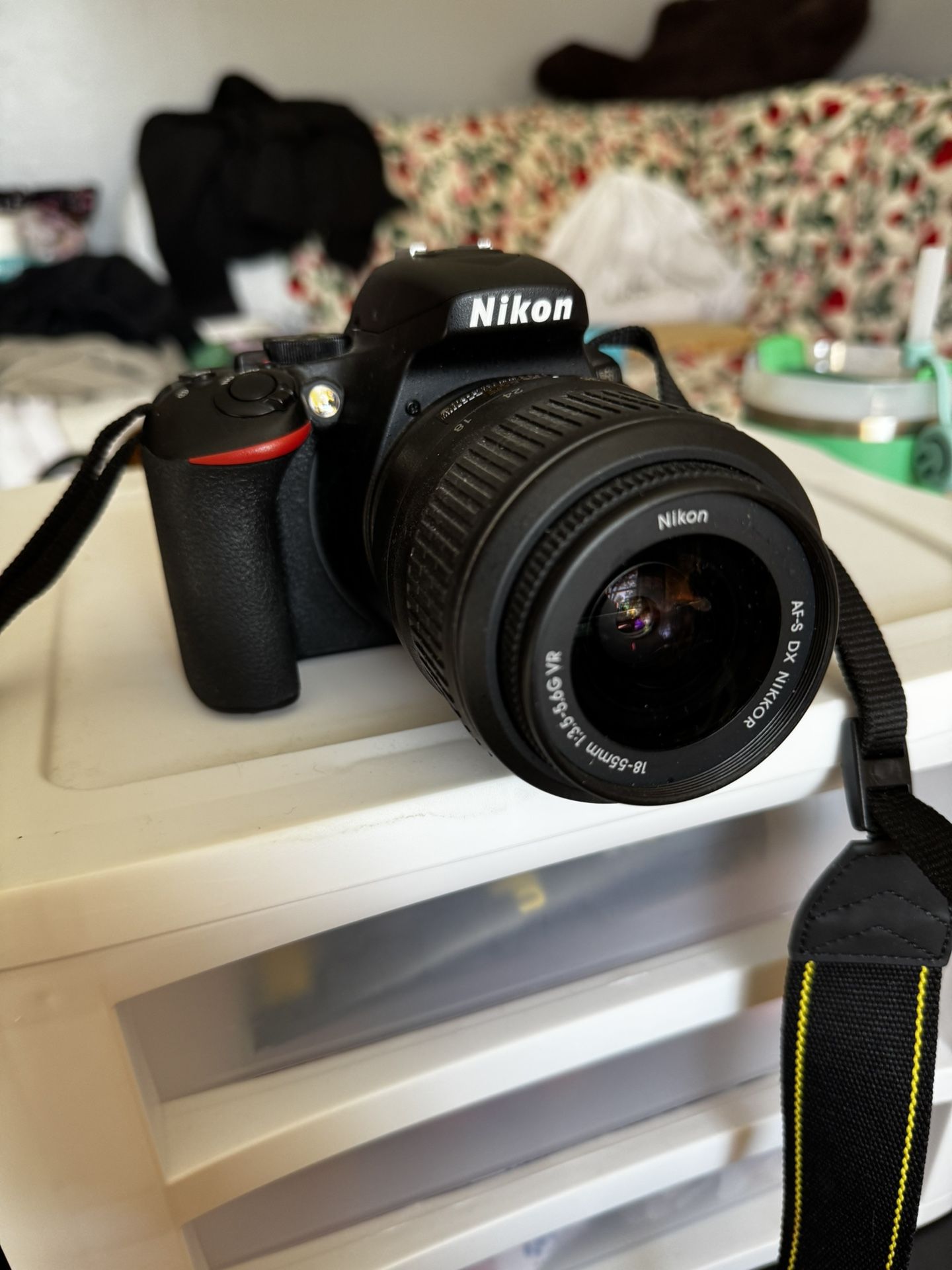 Nikon D5600 DSLR Camera + 18–55mm VR Lens – Excellent Condition!