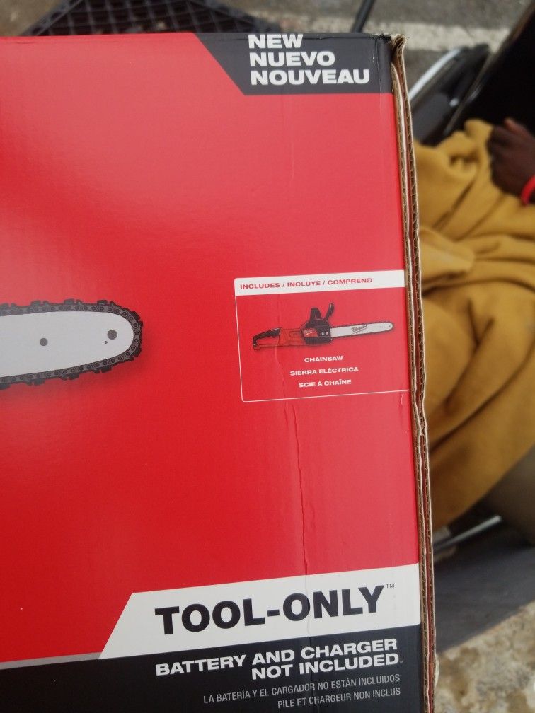 Milwaukee 16" Chainsaw