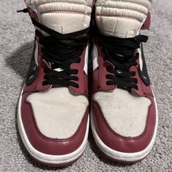 Used 9.5 Jordan 1 Off White “Chicago” 