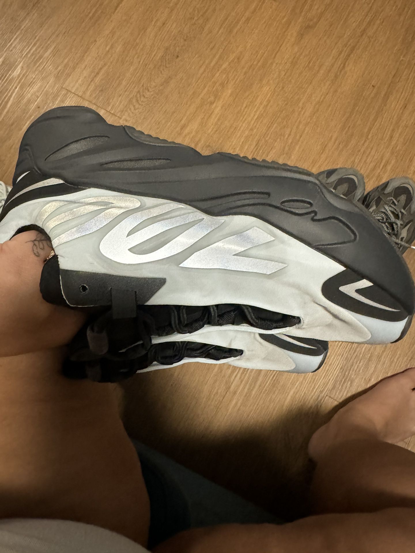 Yeezy Boost 700 MNVN Blue Tint - 6M for Sale in Seattle, WA - OfferUp