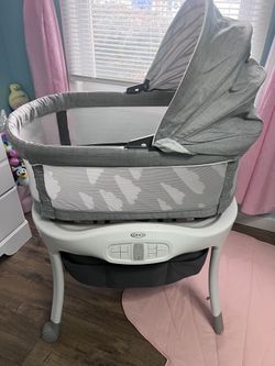  Graco Sense2Snooze Bassinet with Cry Detection