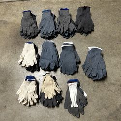 Gloves in bulk