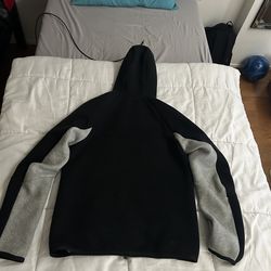 Grey and black Nike tech small men’s