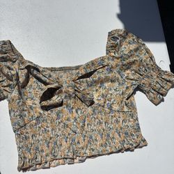 Box of clothes size small and extra small