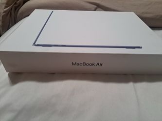 MacBook Air 13 inch M5 chip