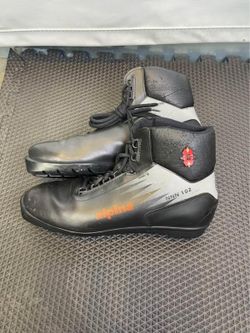 Alpina NNN102 Cross Country Ski Boots Size 44EU Men's Size 10