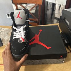 Jordan 5 Retro OG Black Metallic Reimagined