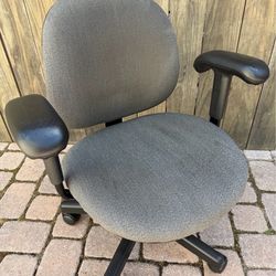 Office desk chair