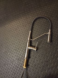 Kitchen faucet