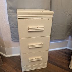 3 Drawer Nightstand