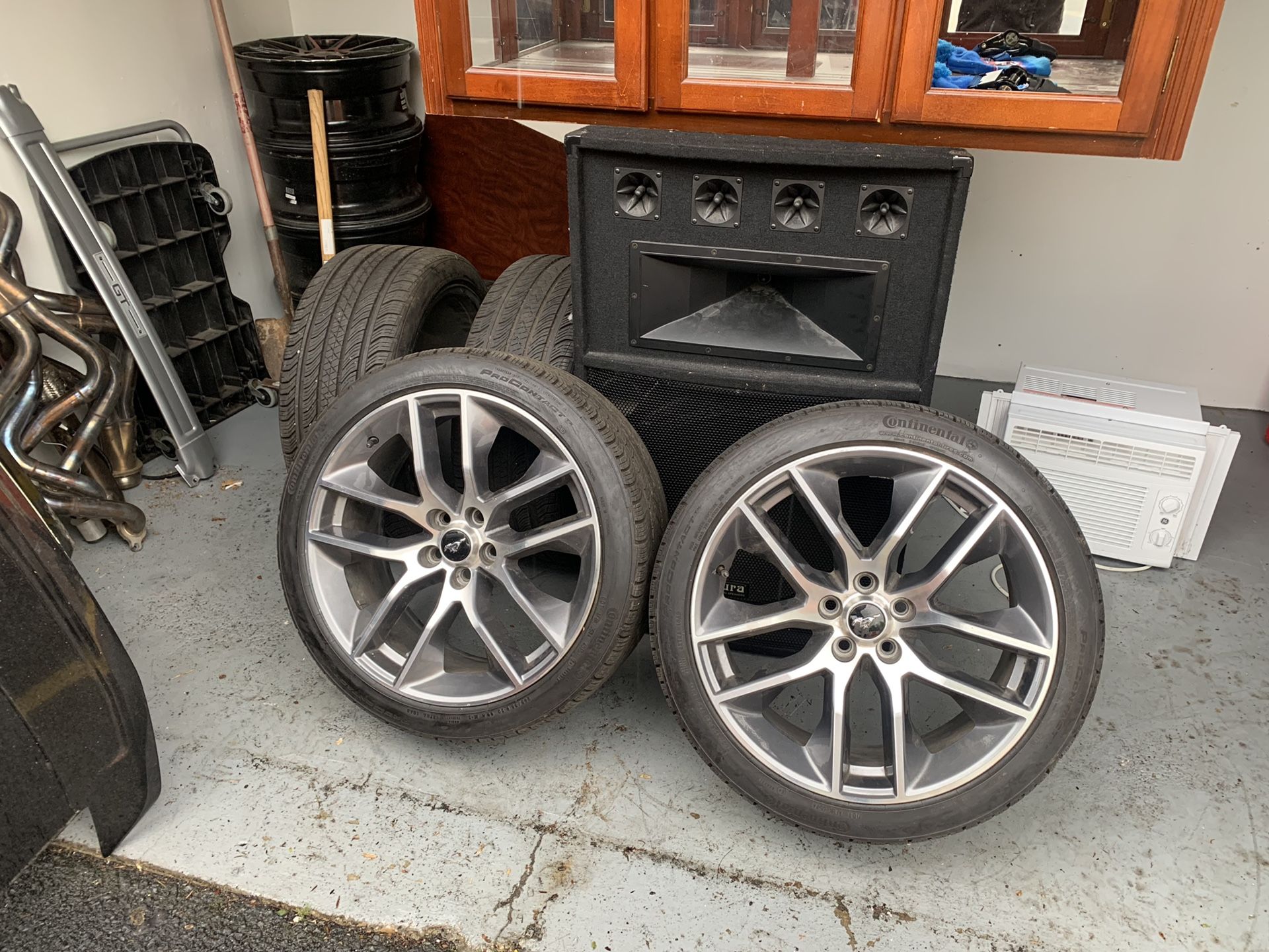 20” mustang wheels n tires