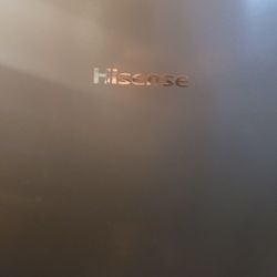 Hisense 4.4 CF Mini Fridge 