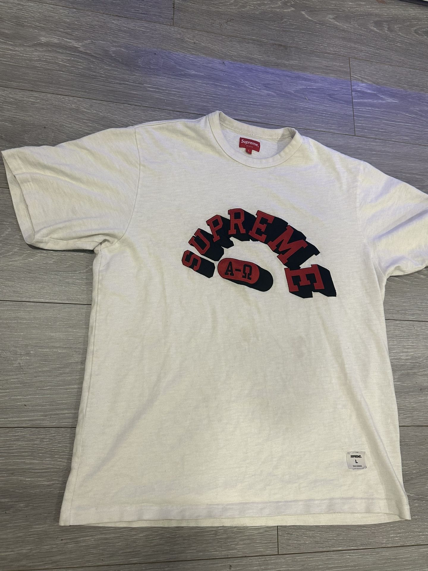 Supreme T-shirt