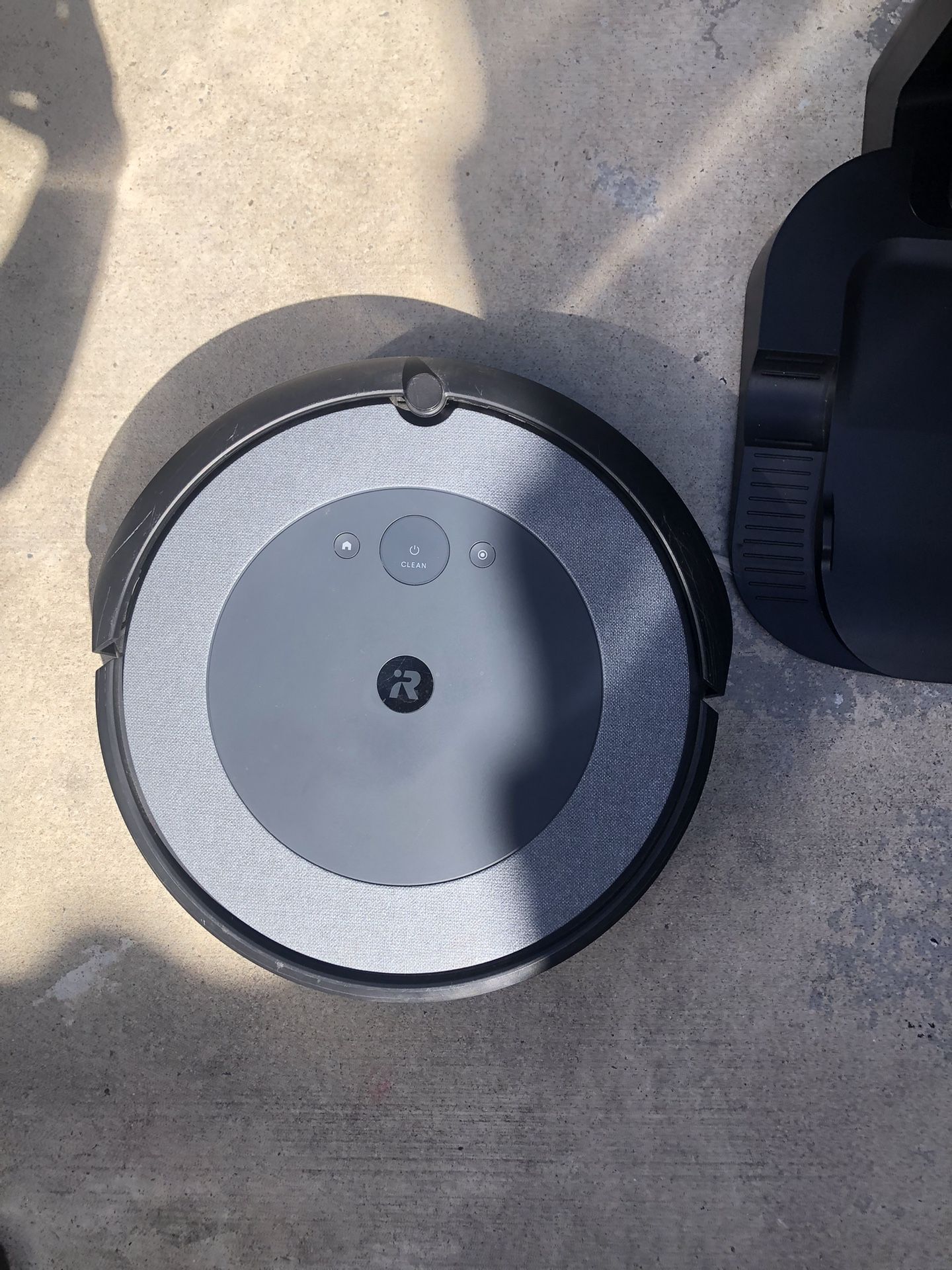 Roomba i3